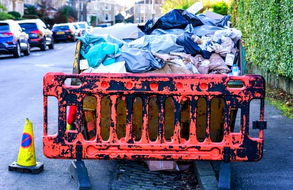 Rubbish Removal Services in Lower Bradway